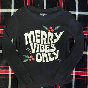 Old Navy • Black • Long Sleeve • 'Merry Vibes Only' • Tee